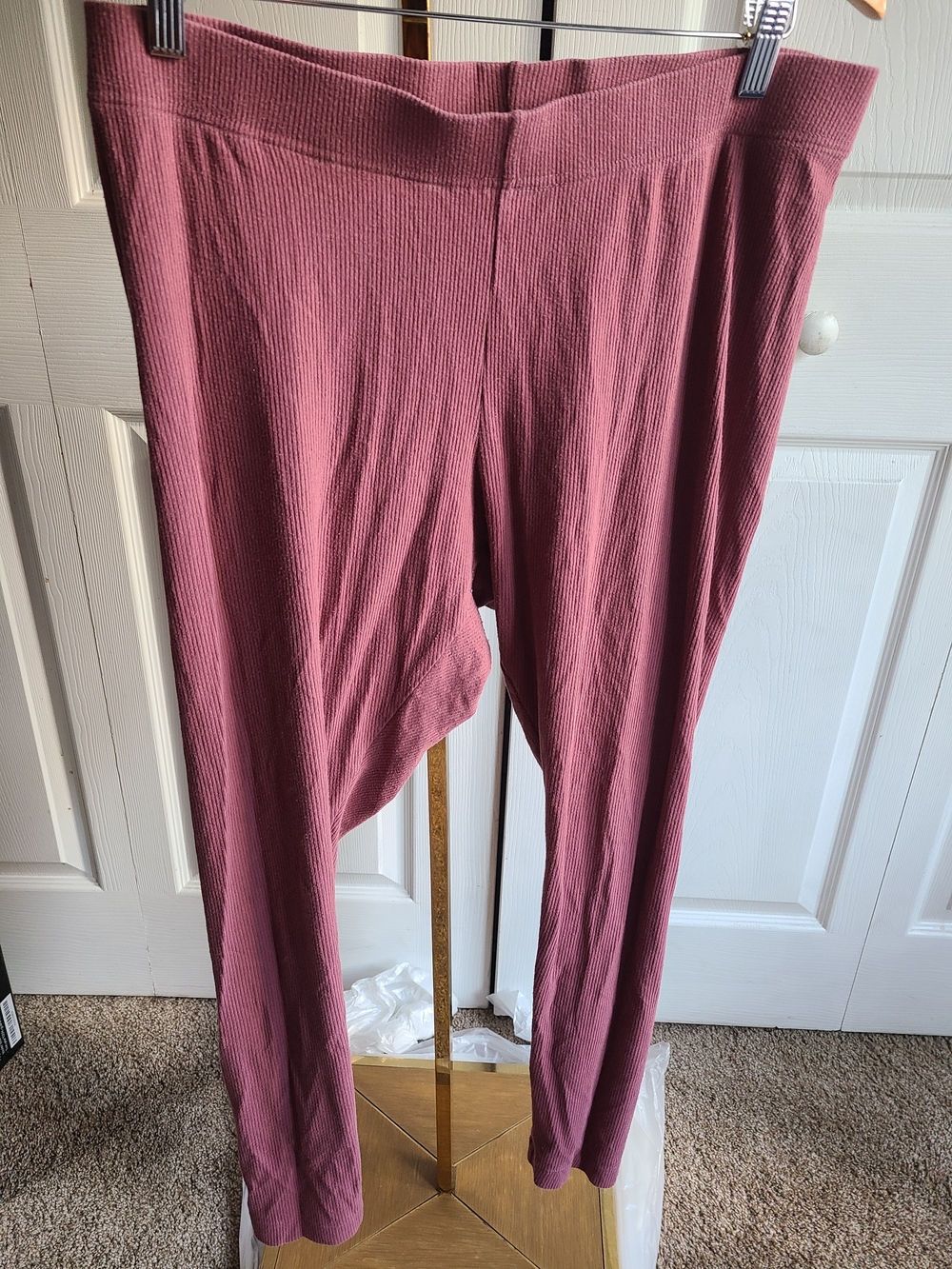 Old Navy Ribbed High-Waist Leggings